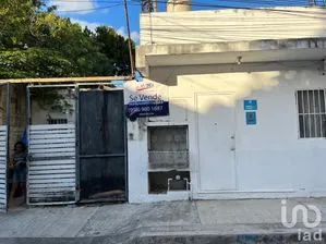 NEX-91173 - Casa en Venta, con 2 recamaras, con 1 baño, con 166 m2 de construcción.