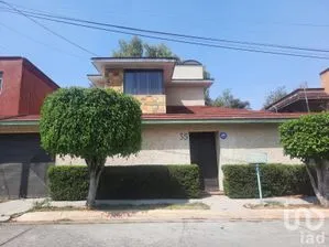 NEX-178730 - Casa en Venta, con 3 recamaras, con 3 baños, con 300 m2 de construcción en Lomas de La Hacienda, CP 52925, México.