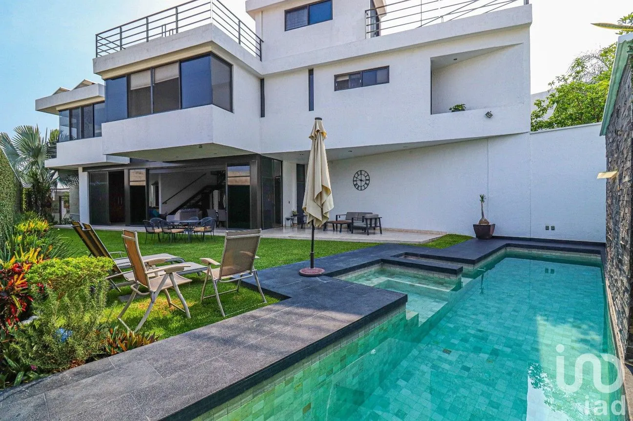 Casa en Venta en Burgos Bugambilias, Temixco, Morelos | NEX-217013 | iad México | Foto 2 de 27