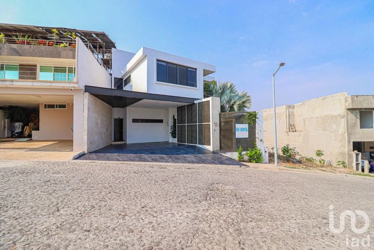 Casa en Venta en Burgos Bugambilias, Temixco, Morelos | NEX-217013 | iad México | Foto 3 de 27