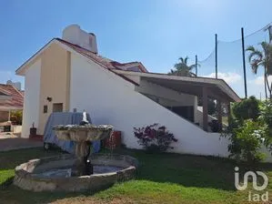 NEX-237822 - Casa en Renta, con 2 recamaras, con 2 baños, con 200 m2 de construcción en El Cid, CP 82110, Sinaloa.