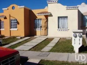 NEX-245428 - Casa en Renta, con 2 recamaras, con 1 baño, con 90 m2 de construcción en Real del Valle, CP 82124, Sinaloa.