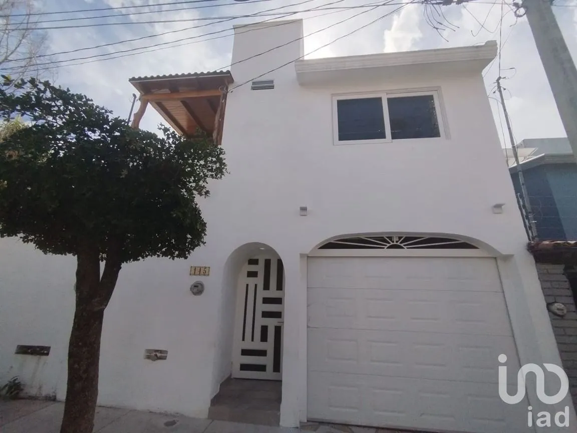 Casa en Venta en Residencial Santa Bárbara, Colima, Colima
