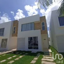 NEX-192944 - Casa en Venta, con 3 recamaras, con 2 baños, con 129 m2 de construcción en Privanza Stellaris, CP 77536, Quintana Roo.