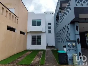 NEX-212568 - Casa en Venta, con 2 recamaras, con 1 baño, con 76 m2 de construcción en Gran Santa Fe, CP 77535, Quintana Roo.