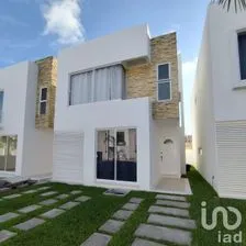 NEX-242413 - Casa en Venta, con 3 recamaras, con 2 baños, con 129 m2 de construcción en Privanza Stellaris, CP 77536, Quintana Roo.