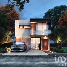 NEX-243167 - Casa en Venta, con 4 recamaras, con 3 baños, con 168 m2 de construcción en Privanza Stellaris, CP 77536, Quintana Roo.