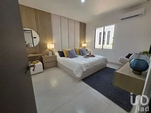NEX-248332 - Departamento en Venta, con 2 recamaras, con 2 baños, con 87 m2 de construcción en Supermanzana 312, CP 77533, Quintana Roo.