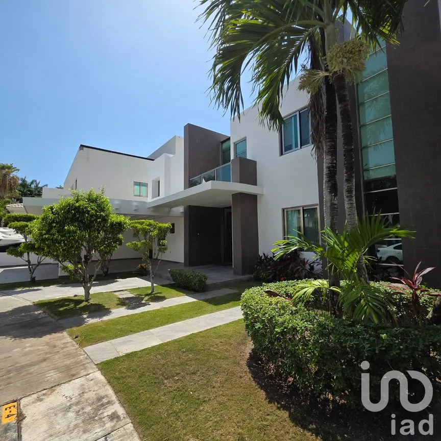 Casa en Venta en Residencial Villa Magna, Benito Juárez, Quintana Roo | NEX-253711 | iad México | Foto 3 de 22