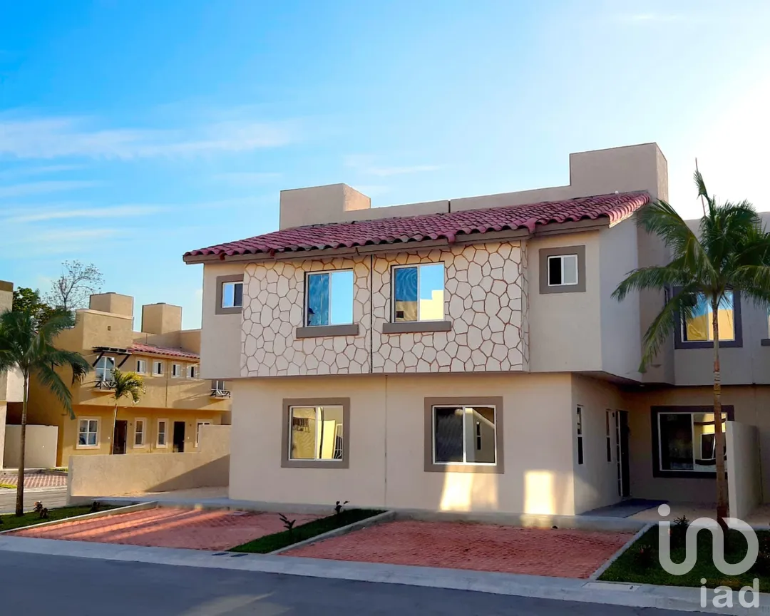 Casa en Venta en Catania Residencial, Benito Juárez, Quintana Roo | NEX-260451 | iad México | Foto 1 de 15