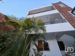 NEX-264526 - Edificio en Venta, con 6 recamaras, con 6 baños, con 258 m2 de construcción.