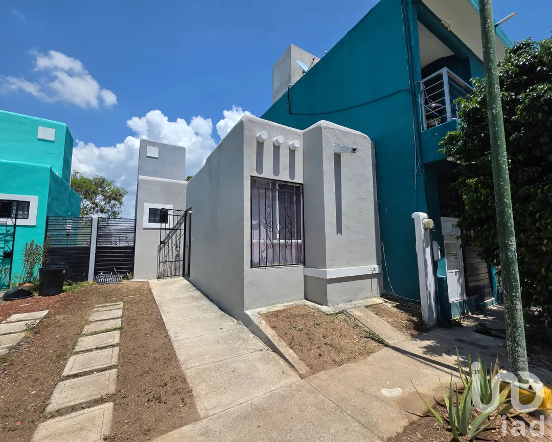Casa en Venta en Villas del Carmen Plus, Solidaridad, Quintana Roo | NEX-305863 | iad México | Foto 1 de 20