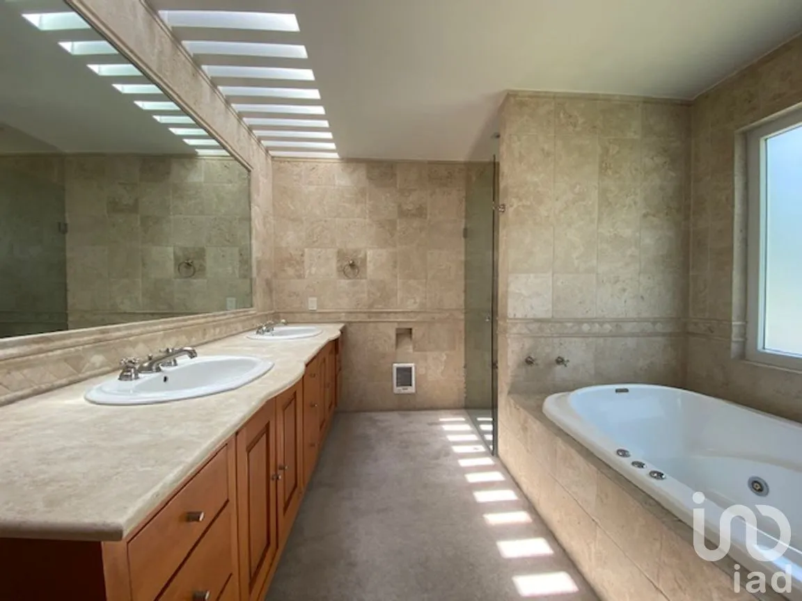 Casa en Venta en Lomas de las Palmas, Huixquilucan, México | NEX-167390 | iad México | Foto 16 de 27
