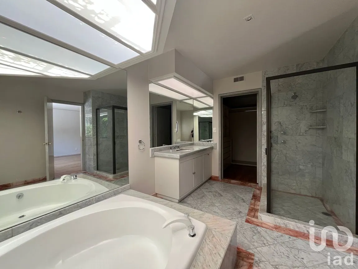 Casa en Venta en Lomas de Chapultepec II Sección, Miguel Hidalgo, Ciudad de México | NEX-244488 | iad México | Foto 16 de 21