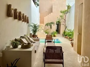 NEX-253077 - Casa en Renta, con 2 recamaras, con 2 baños, con 150 m2 de construcción en Mérida Centro, CP 97000, Yucatán.