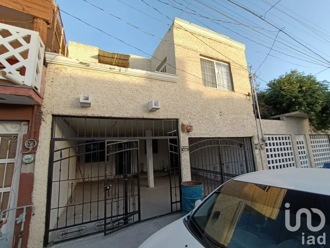 Casa en Renta en Valle del Bravo, Juárez, Chihuahua | NEX-199150 | iad México | Foto 1 de 40