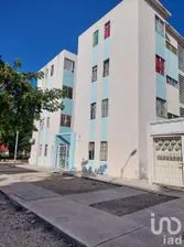 NEX-194309 - Departamento en Venta, con 2 recamaras, con 1 baño, con 42 m2 de construcción en Supermanzana 260, CP 77539, Quintana Roo.