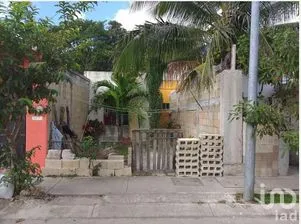 NEX-283749 - Casa en Venta, con 2 recamaras, con 1 baño, con 46 m2 de construcción en Paseo Kusamil, CP 77539, Quintana Roo.