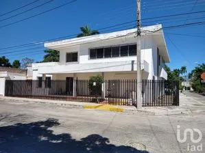 NEX-164008 - Oficina en Renta, con 10 recamaras, con 4 baños, con 1277 m2 de construcción en Itzimna, CP 97100, Yucatán.