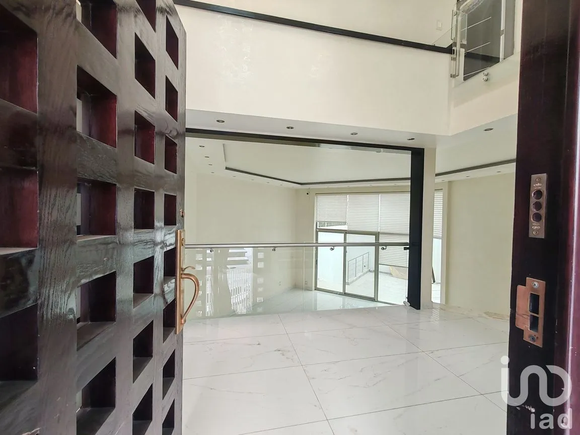 Casa en Venta en Paseos del Bosque, Naucalpan de Juárez, México | NEX-245639 | iad México | Foto 3 de 45