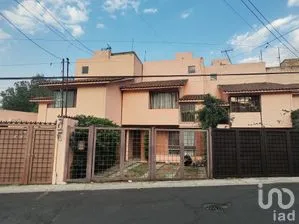 NEX-291665 - Casa en Renta, con 3 recamaras, con 2 baños, con 124 m2 de construcción en San Marcos, CP 16050, Ciudad de México.