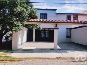 NEX-172958 - Casa en Venta, con 2 recamaras, con 2 baños, con 122 m2 de construcción en FOVISSSTE Chamizal, CP 32310, Chihuahua.