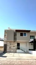 NEX-243159 - Casa en Venta, con 4 recamaras, con 3 baños, con 190 m2 de construcción.