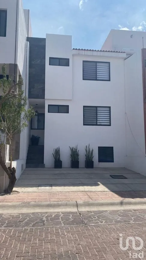 Casa en Venta en Pedregal de Schoenstatt, Corregidora, Querétaro | NEX-243168 | iad México | Foto 1 de 14
