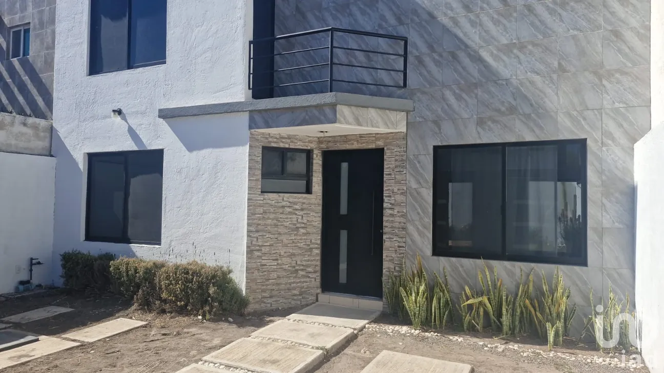 Casa en Venta en Residencial Santa Fe, Corregidora, Querétaro | NEX-245121 | iad México | Foto 1 de 26