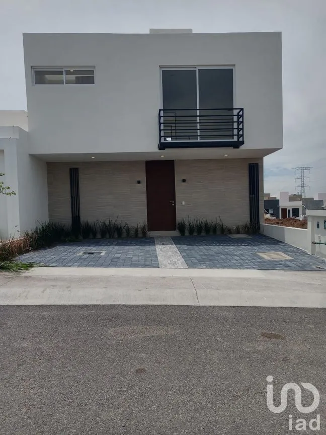 Casa en Venta en Residencial Los Cántaros, Apaseo el Grande, Guanajuato | NEX-250914 | iad México | Foto 2 de 21