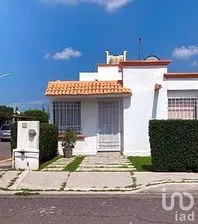 NEX-252444 - Casa en Venta, con 2 recamaras, con 1 baño, con 77 m2 de construcción en Pirámides, CP 76908, Querétaro.