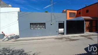 NEX-265813 - Casa en Venta, con 2 recamaras, con 1 baño, con 128 m2 de construcción en Felipe Carrillo Puerto, CP 76138, Querétaro.