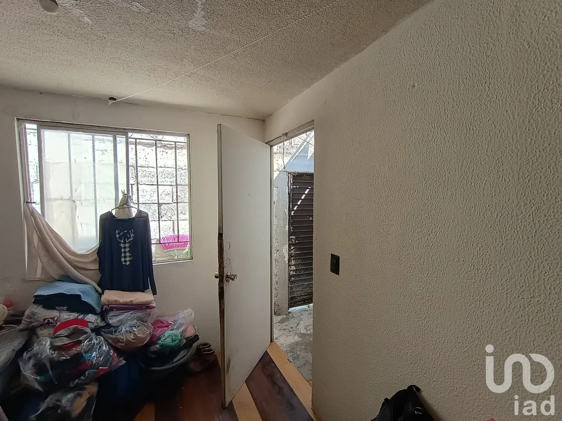 Casa en Venta en Eduardo Loarca Castillo, Querétaro, Querétaro | NEX-265908 | iad México | Foto 3 de 10