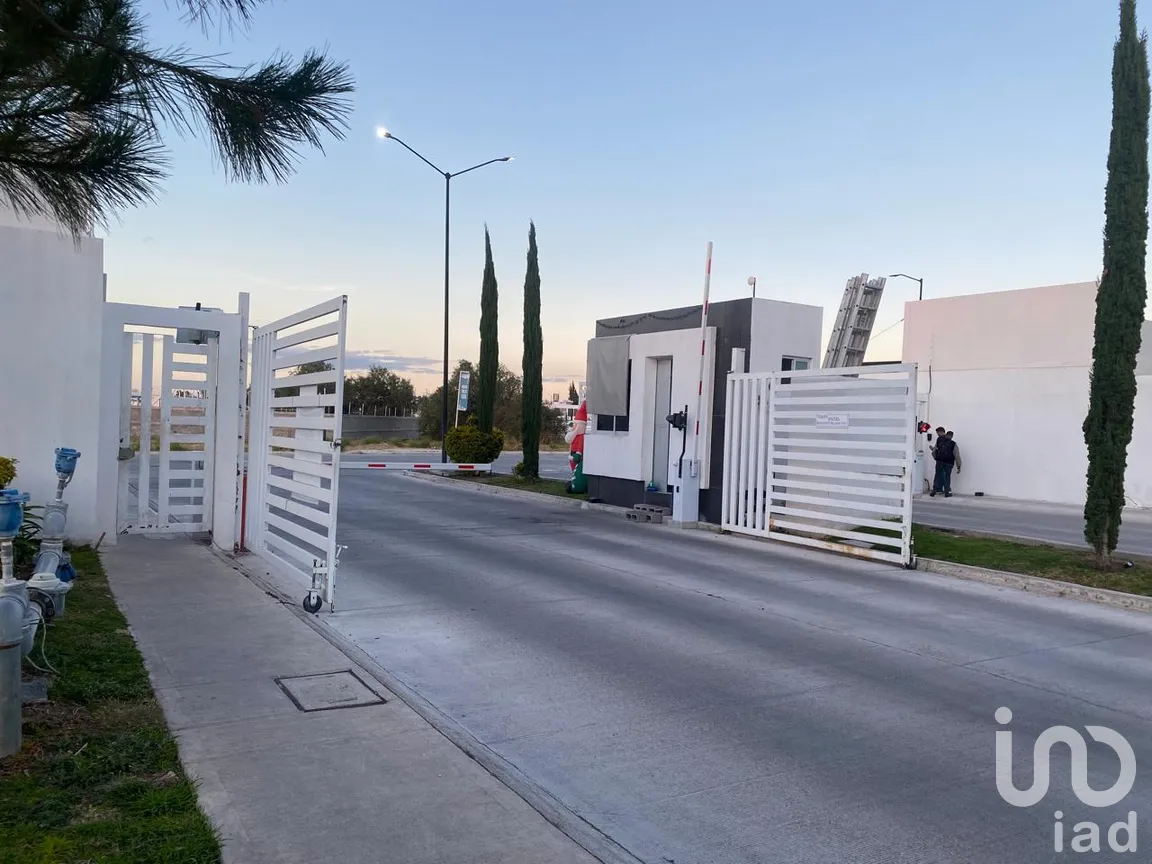 Casa en Venta en Villalba II, Corregidora, Querétaro | NEX-286254 | iad México | Foto 2 de 20