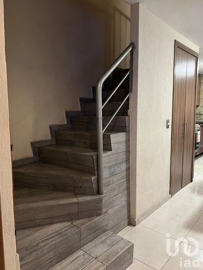 Casa en Venta en Jardines Del Valle, Zapopan, Jalisco | NEX-214768 | iad México | Foto 3 de 10