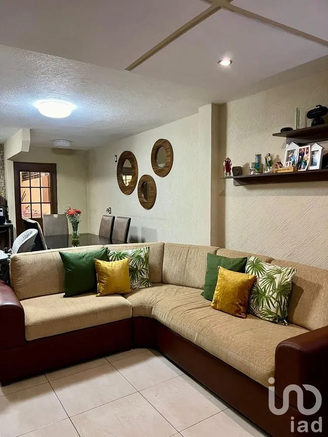 Casa en Venta en Jardines Del Valle, Zapopan, Jalisco | NEX-214768 | iad México | Foto 4 de 10