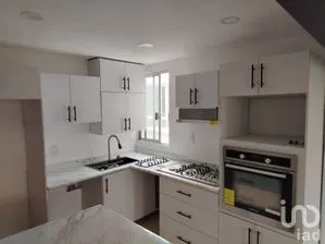 NEX-285746 - Departamento en Venta, con 2 recamaras, con 2 baños, con 67 m2 de construcción.