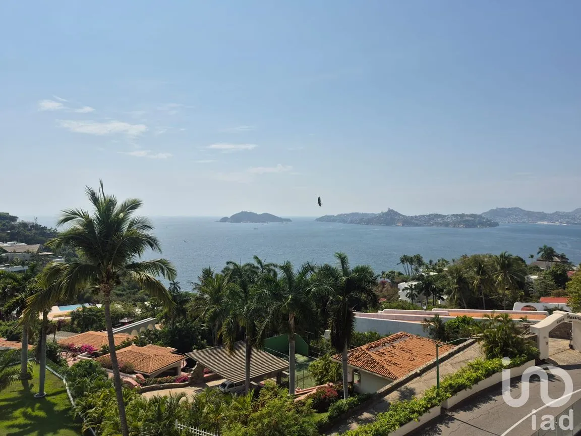 Casa en Venta en Marina Brisas, Acapulco de Juárez, Guerrero | NEX-289652 | iad México | Foto 2 de 35