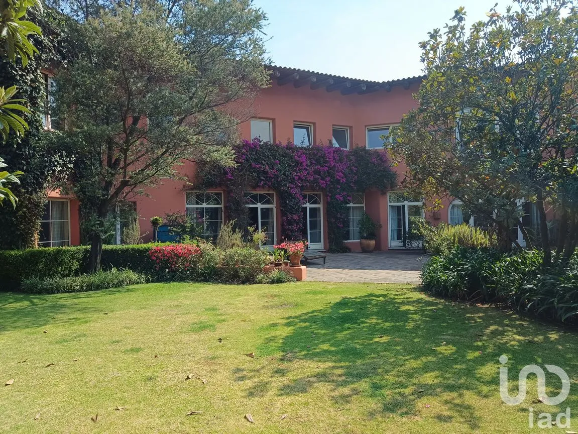 Casa en Venta en Lomas Altas, Miguel Hidalgo, Ciudad de México | NEX-292096 | iad México | Foto 1 de 37