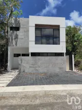 NEX-168047 - Casa en Venta, con 3 recamaras, con 3 baños, con 164 m2 de construcción en Puerto Morelos, CP 77580, Quintana Roo.