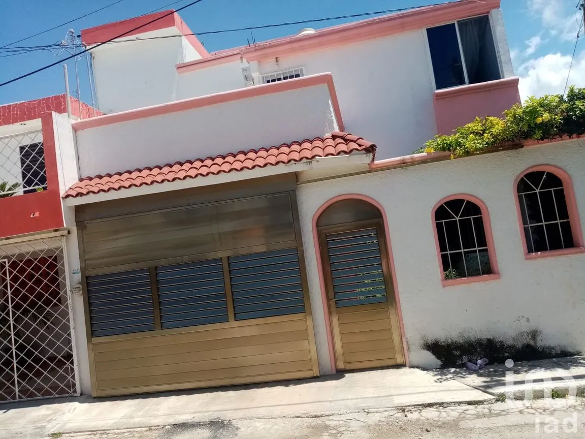 Casa en Venta en Centro SCT Campeche, Campeche, Campeche | NEX-36078 | iad México | Foto 1 de 17