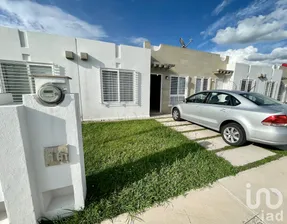 NEX-181029 - Casa en Renta, con 2 recamaras, con 1 baño, con 61 m2 de construcción en Los Encinos, CP 76243, Querétaro.