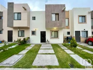 NEX-209782 - Casa en Renta, con 3 recamaras, con 1 baño, con 83 m2 de construcción en Rincones del Marques, CP 76246, Querétaro.