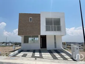 NEX-172010 - Casa en Venta, con 3 recamaras, con 2 baños, con 155 m2 de construcción en Capital Sur, CP 76246, Querétaro.