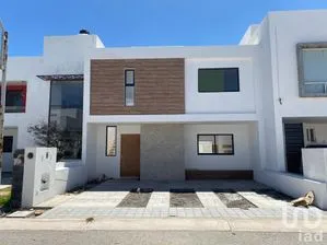 NEX-174374 - Casa en Venta, con 3 recamaras, con 2 baños, con 195 m2 de construcción en Campestre Juriquilla, CP 76226, Querétaro.