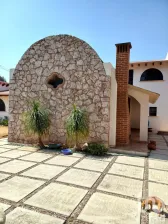 NEX-184846 - Casa en Venta, con 4 recamaras, con 2 baños, con 410 m2 de construcción en Temamatla, CP 56650, México.
