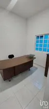 NEX-175040 - Oficina en Renta, con 1 recamara, con 2 baños, con 5 m2 de construcción en Ciudad Azteca Sección Poniente, CP 55120, México.