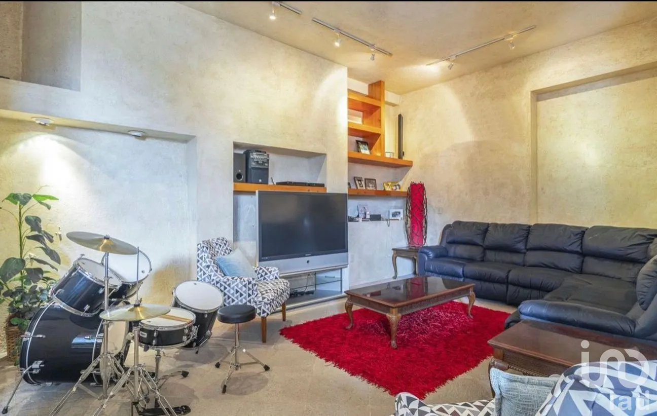 Casa en Venta en Bosque de las Lomas, Miguel Hidalgo, Ciudad de México | NEX-235555 | iad México | Foto 9 de 17