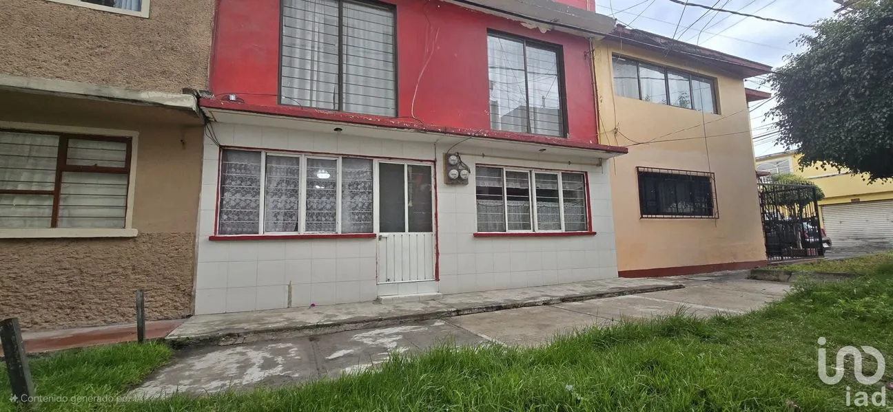 Casa en Venta en Jardines de Santa Clara, Ecatepec de Morelos, México | NEX-255313 | iad México | Foto 1 de 27