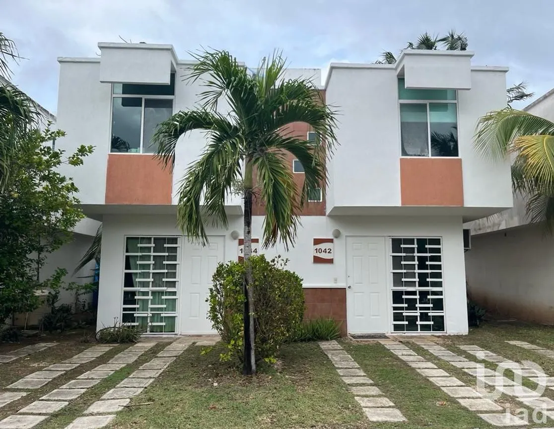 Casa en Venta en Playa Azul, Solidaridad, Quintana Roo